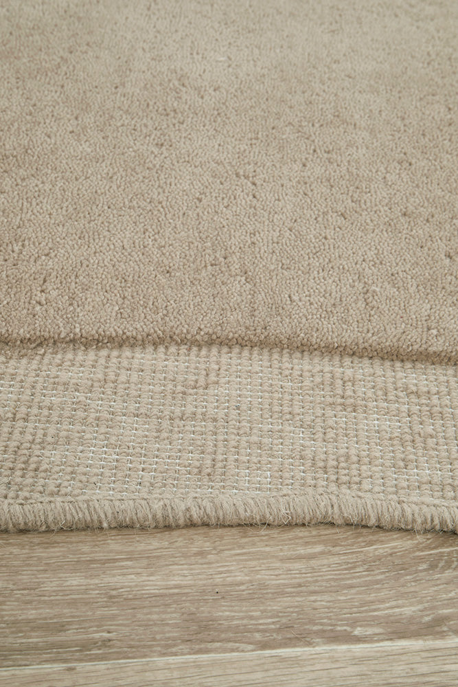 Latte Curved Woollen Rug