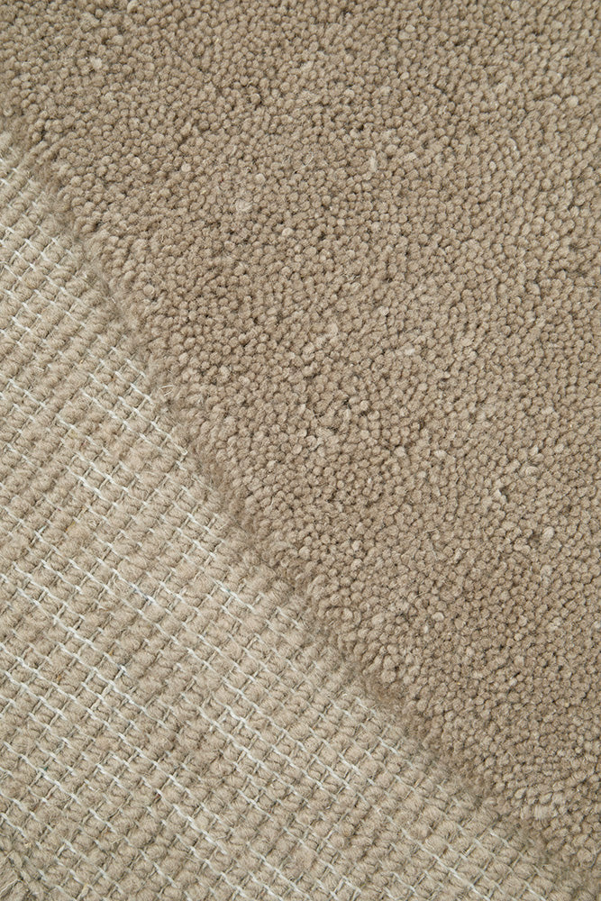Latte Curved Woollen Rug