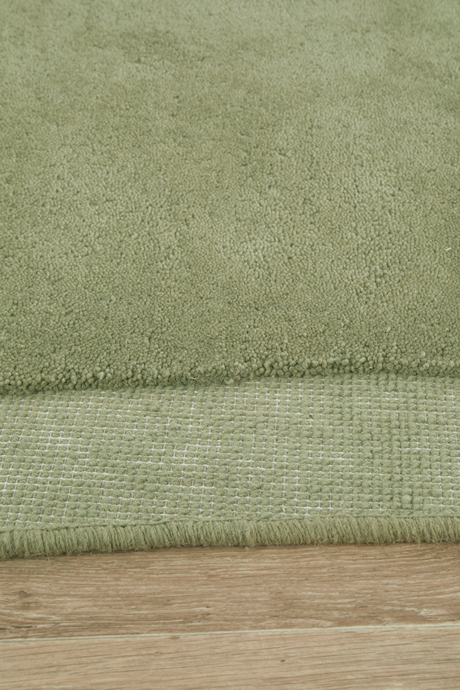 Moss Green Curved Woollen Rug