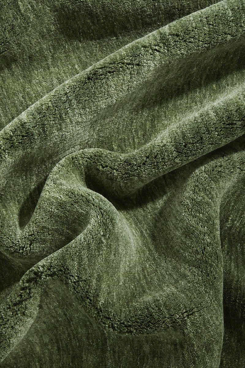 Hand-Loomed Forest Green Tassel Wool Rug