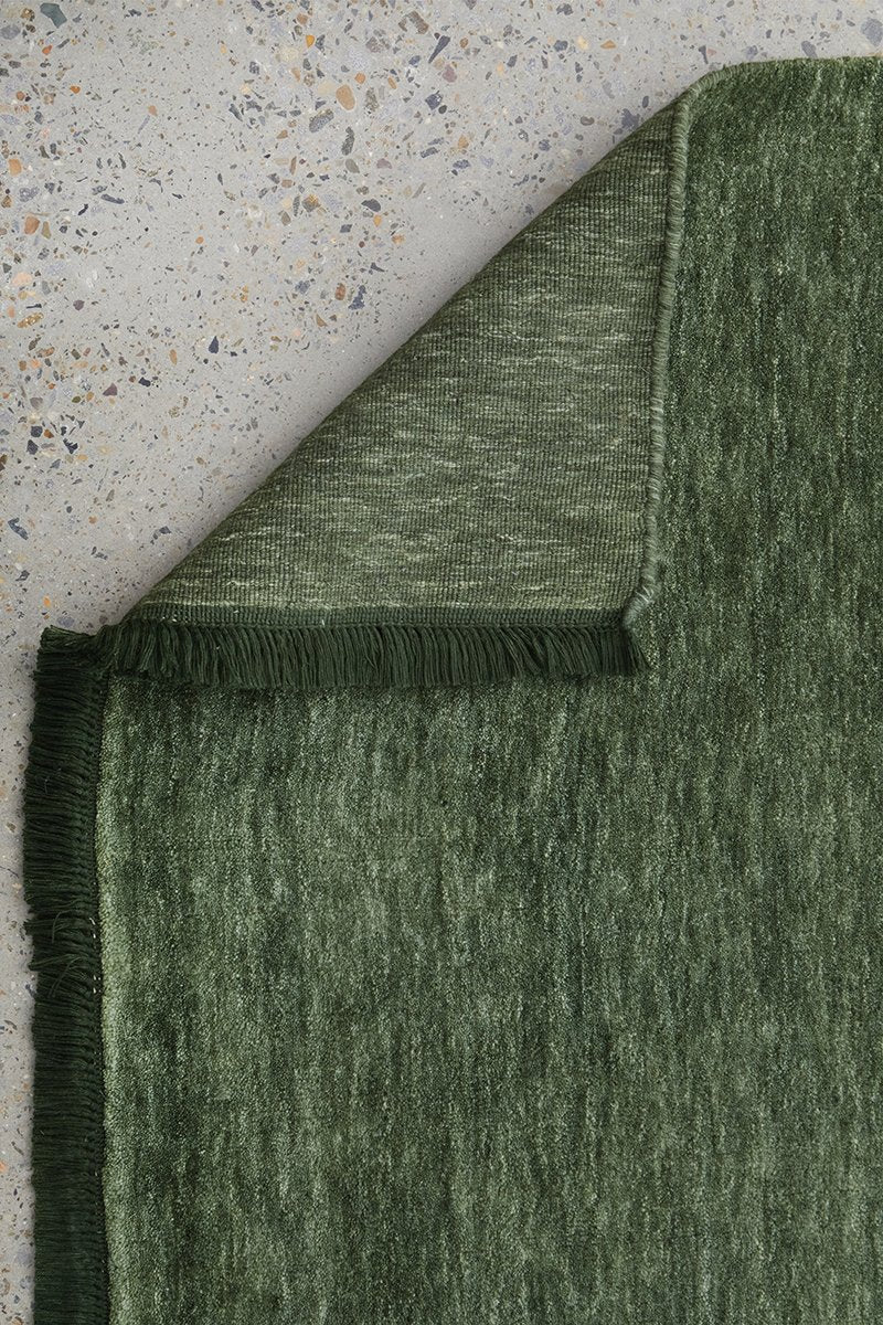 Hand-Loomed Forest Green Tassel Wool Rug