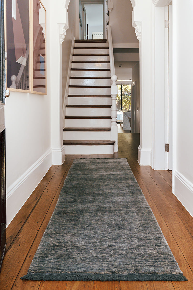 Hand-Loomed Seal Grey Tassel Wool Rug