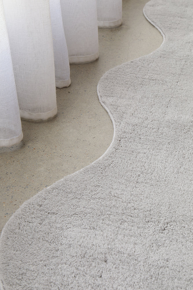 Waveform Silver Washable Rug