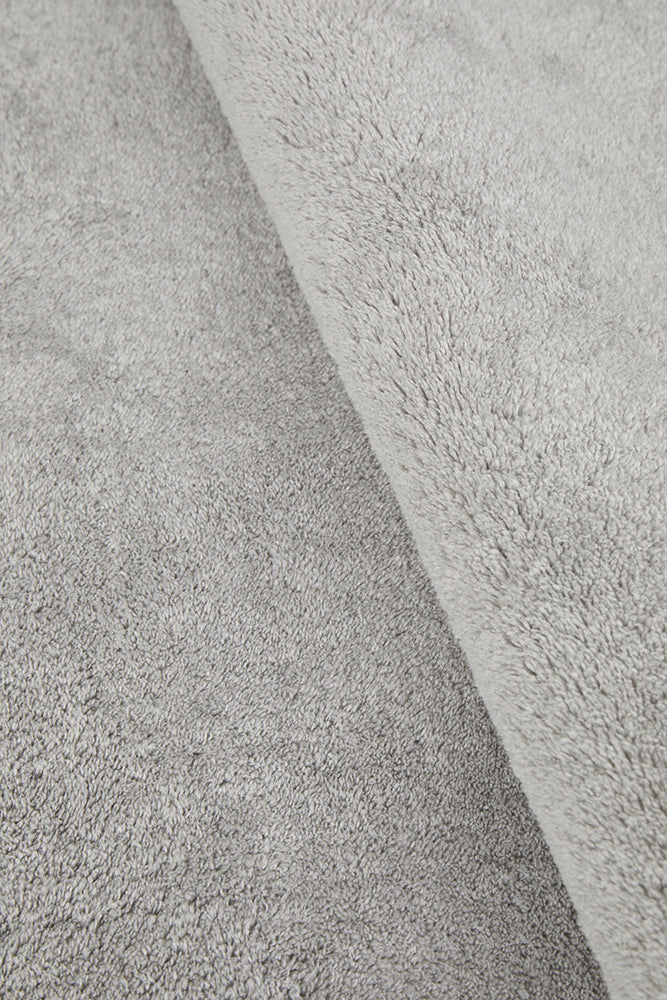 Waveform Silver Washable Rug