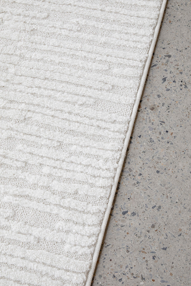 Astrid Zuri Off-White Texture Rug