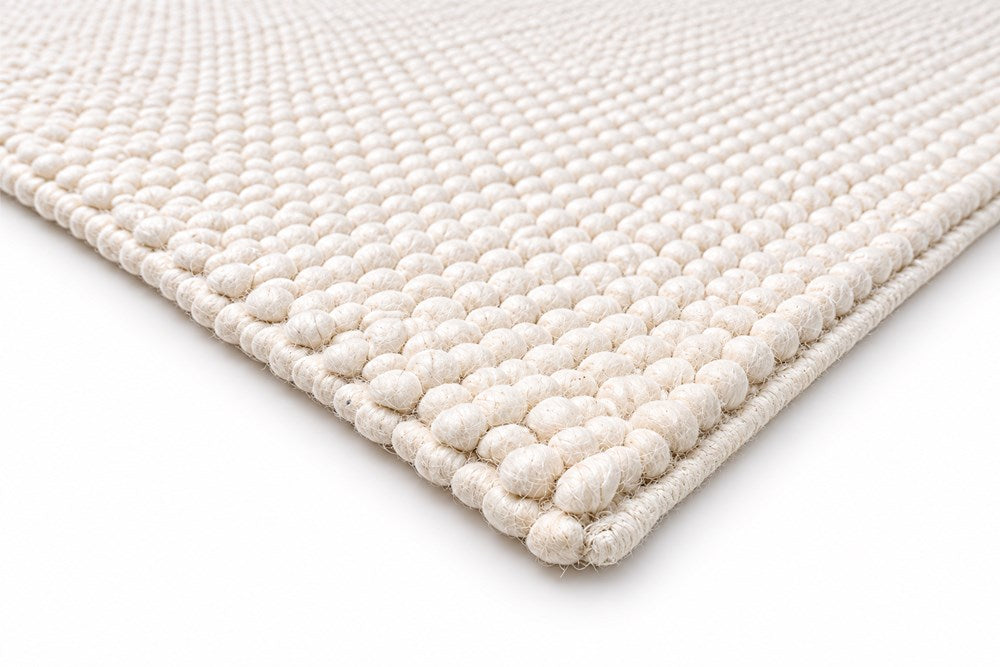 Ovation Antique White Pebble Textured Wool Rug