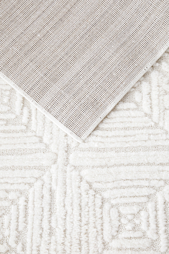 Asta Isla Off-White Rug