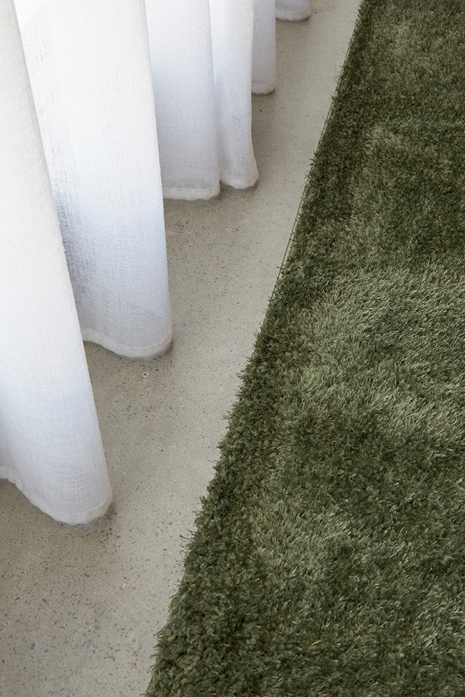 Lush Green Shag Rug