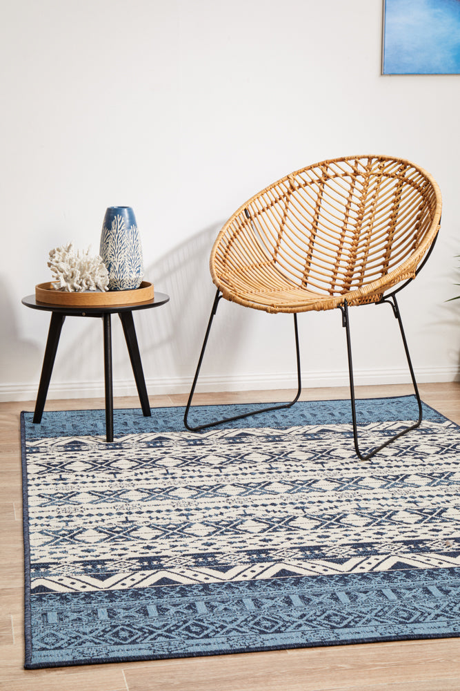 Oceana Tribal White and Blue Outdoor Rug