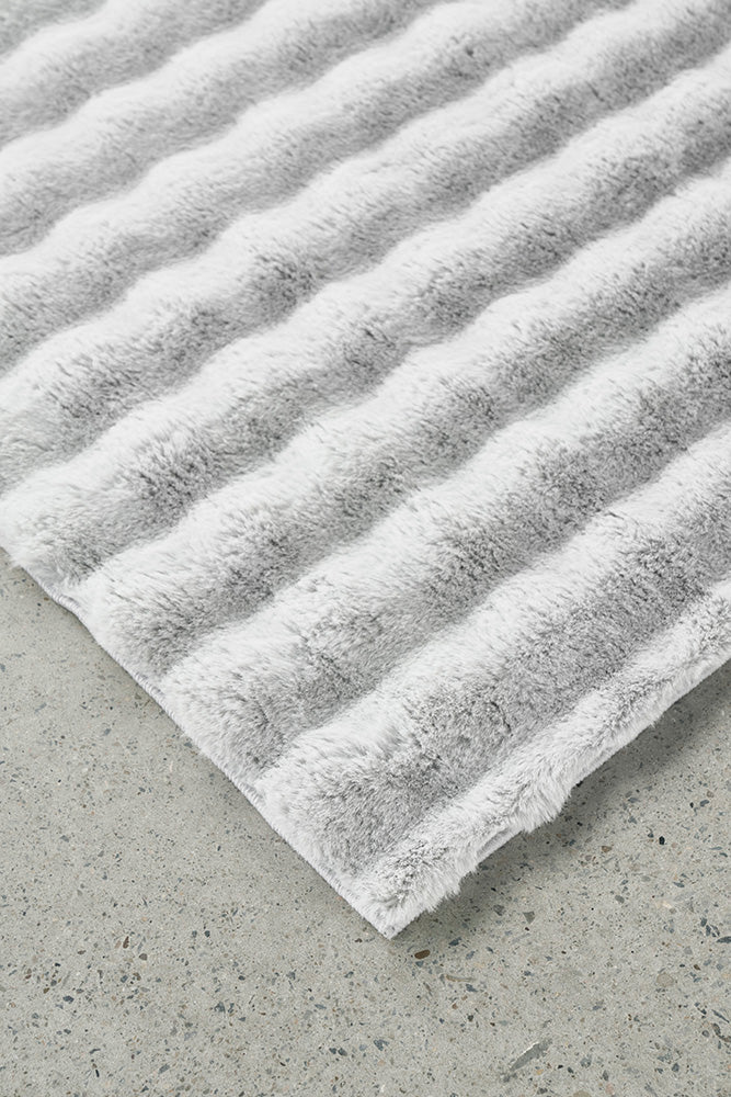 Faux Fur Ribbed Silver Washable Rug