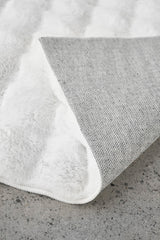 Faux Fur Ribbed White Washable Rug