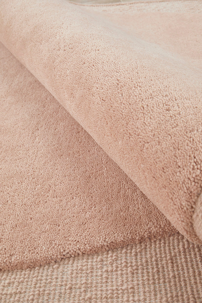 Dusty Pink Curved Woollen Rug