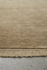 Hand-Loomed Oyster Tassel Wool Rug