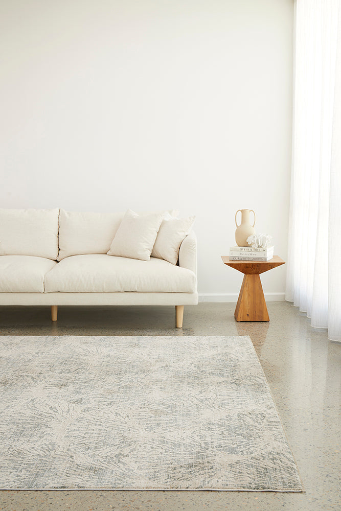 Emma Blomfield Plume Frost Rug – Soft Organic Motif