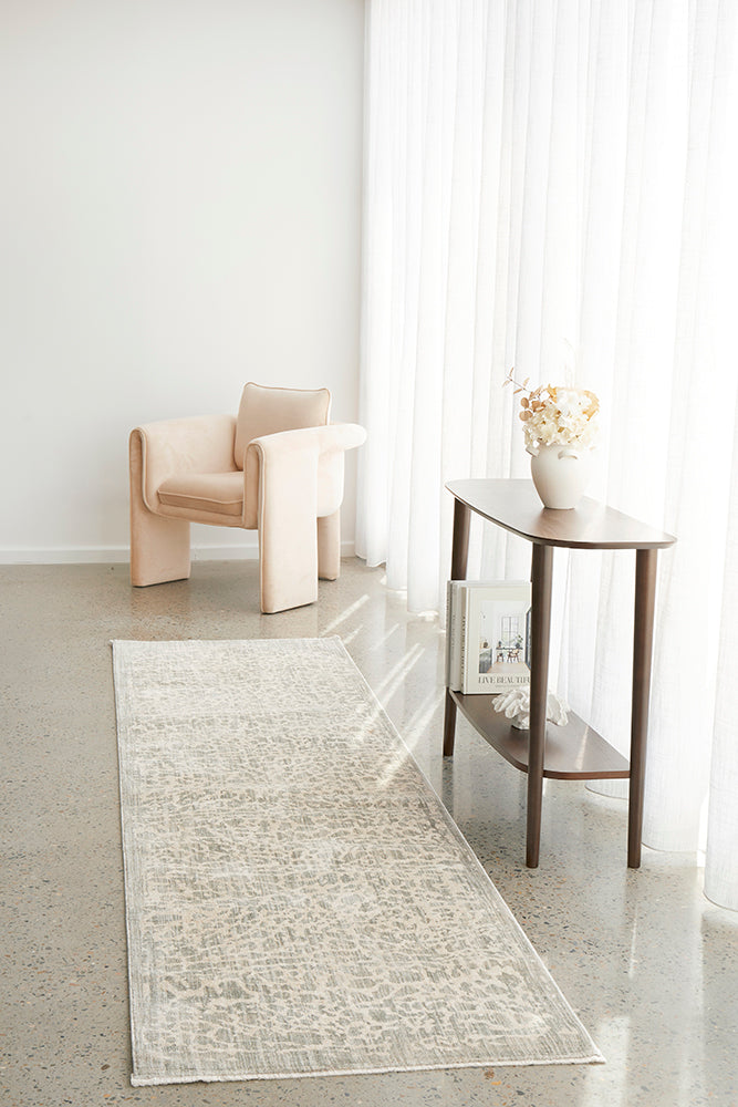 Emma Blomfield Rogue Mist Textured Rug – Pebble Patterned