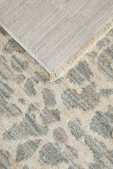 Emma Blomfield Rogue Mist Textured Rug – Pebble Patterned