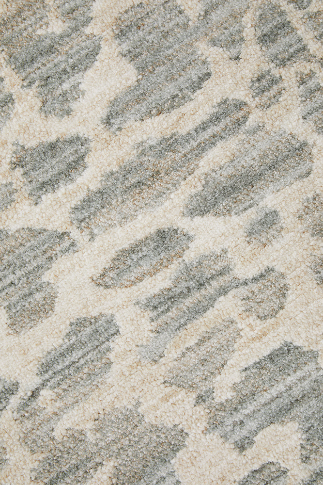 Emma Blomfield Rogue Mist Textured Rug – Pebble Patterned