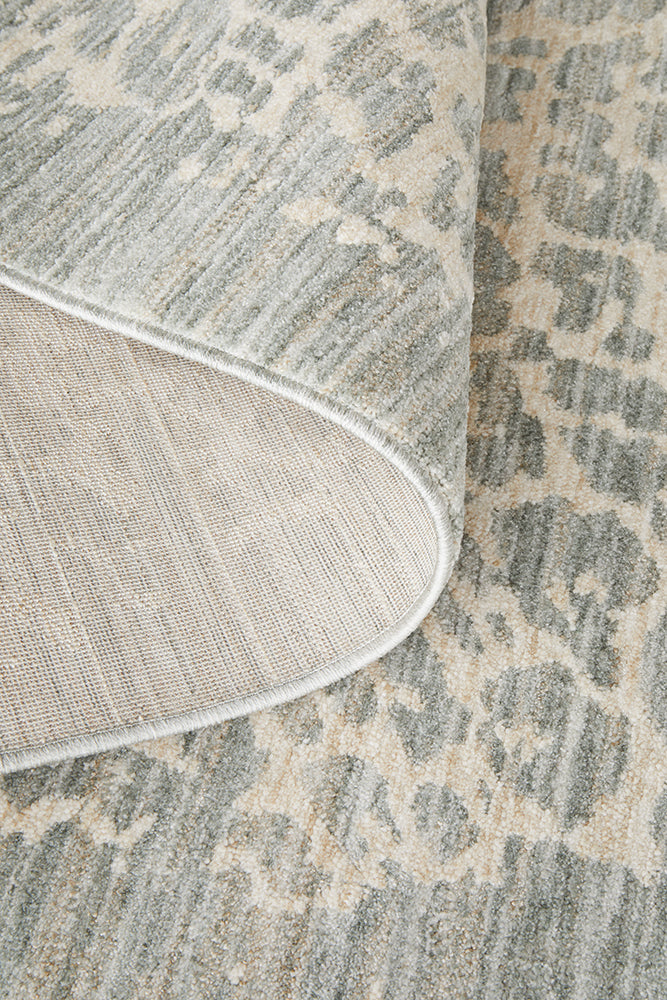 Emma Blomfield Rogue Mist Textured Rug – Pebble Patterned