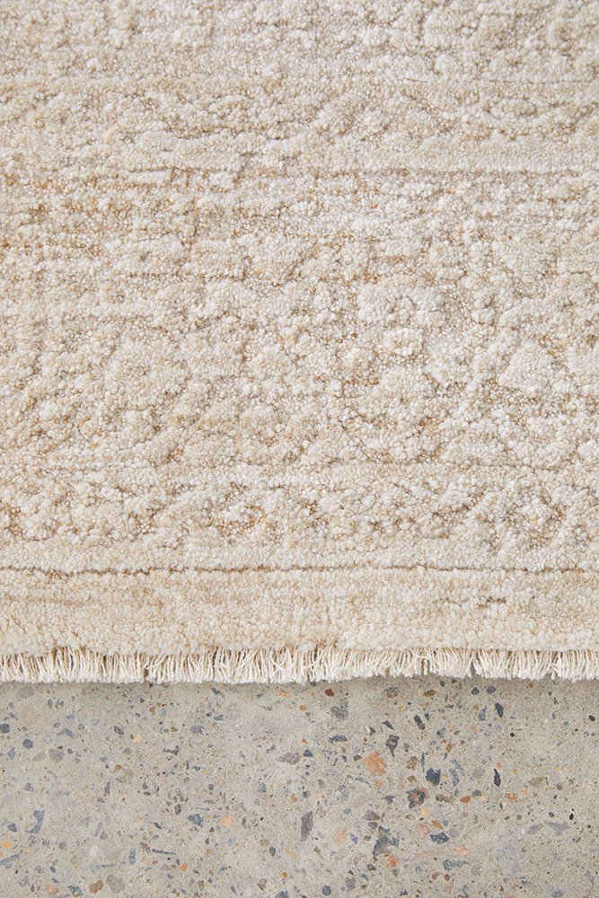 Emma Blomfield Veil Natural Rug – Ivory Lace Motif