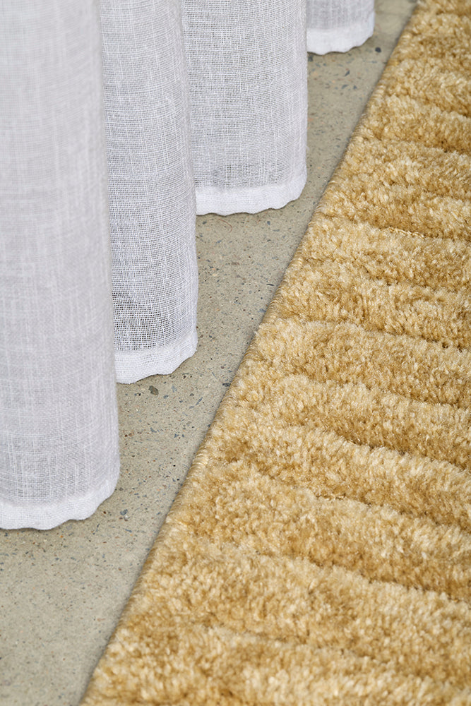 Camel Linear Textured Glam Rug