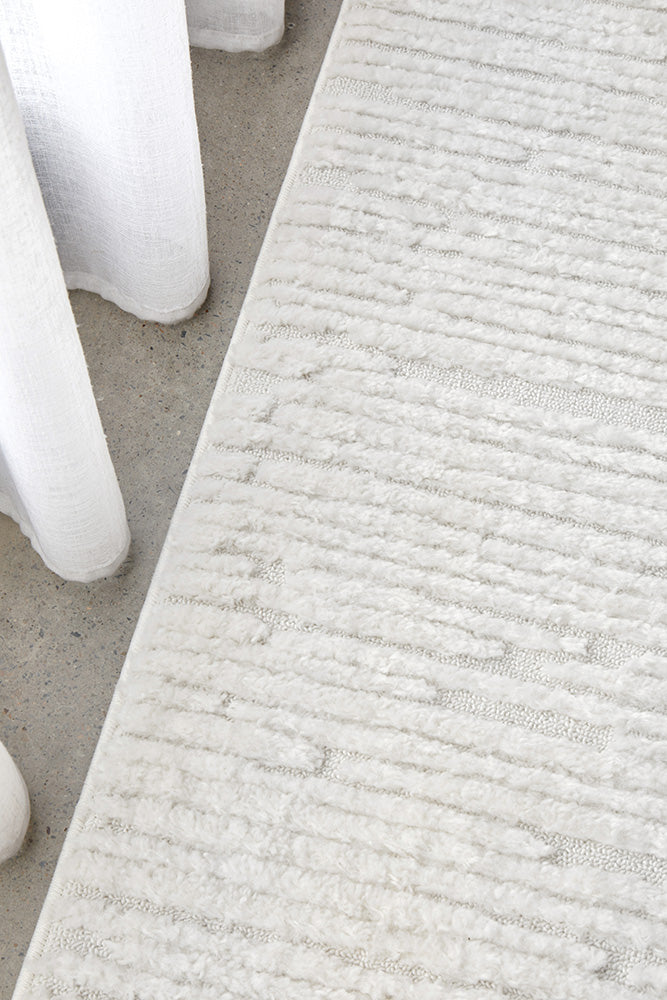 Astrid Zuri Off-White Texture Rug