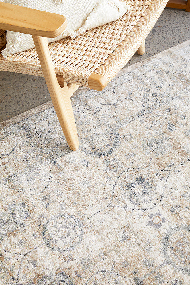 Esquire Vine Transitional Cream Rug