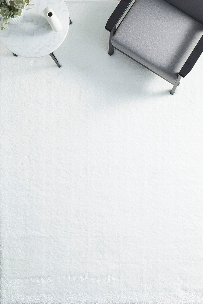 Lush White Shag Rug