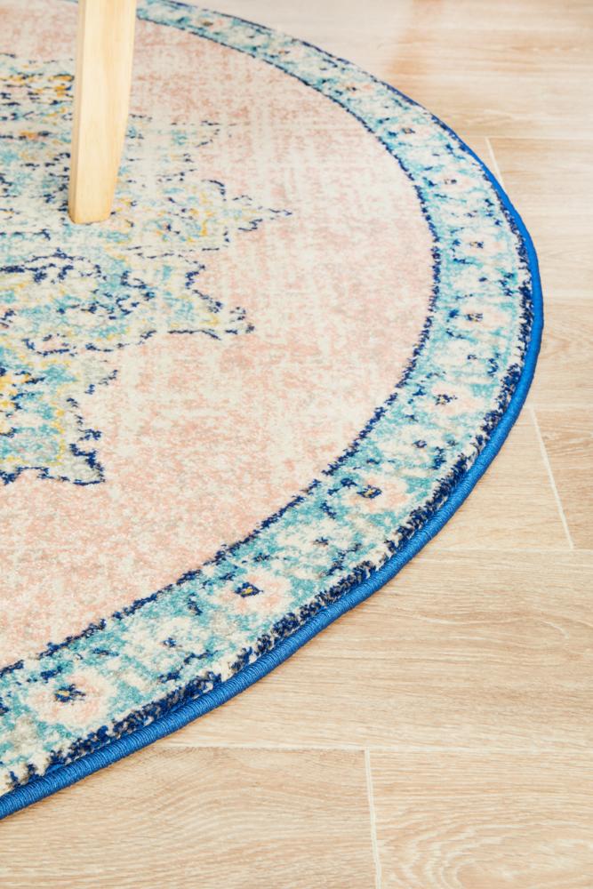 Boulevard Flamingo Round Transitional Rug