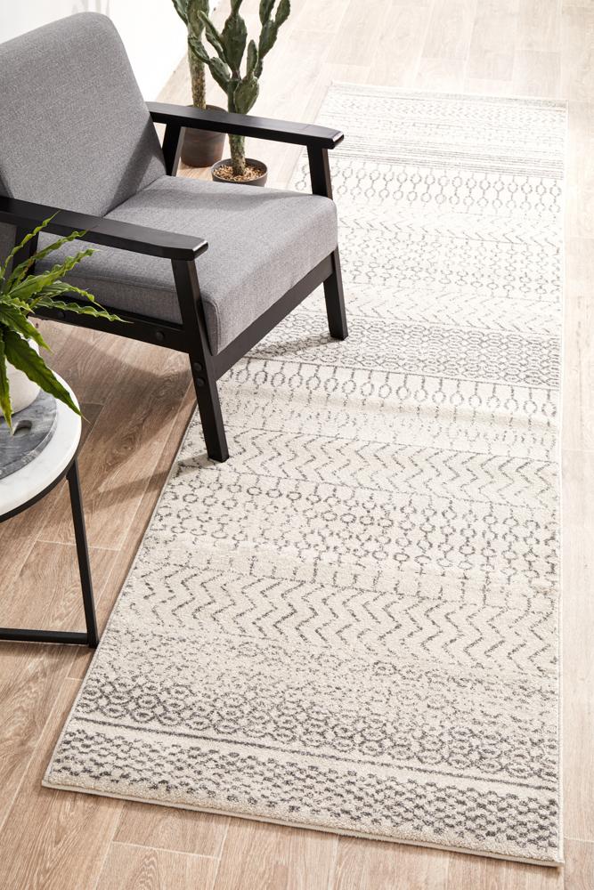 Hazan Silver Transitional Rug