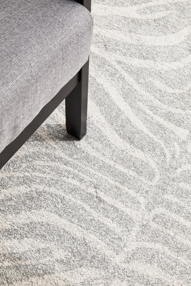 Sierra Silver Transitional Rug