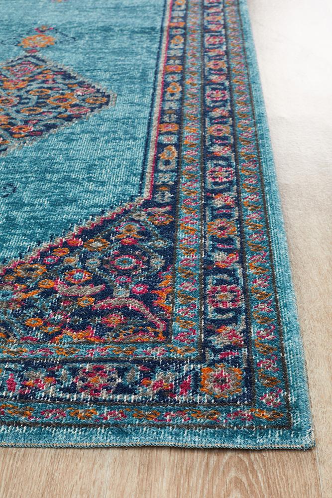 Vintage Distressed Eternal Diamond Blue Rug