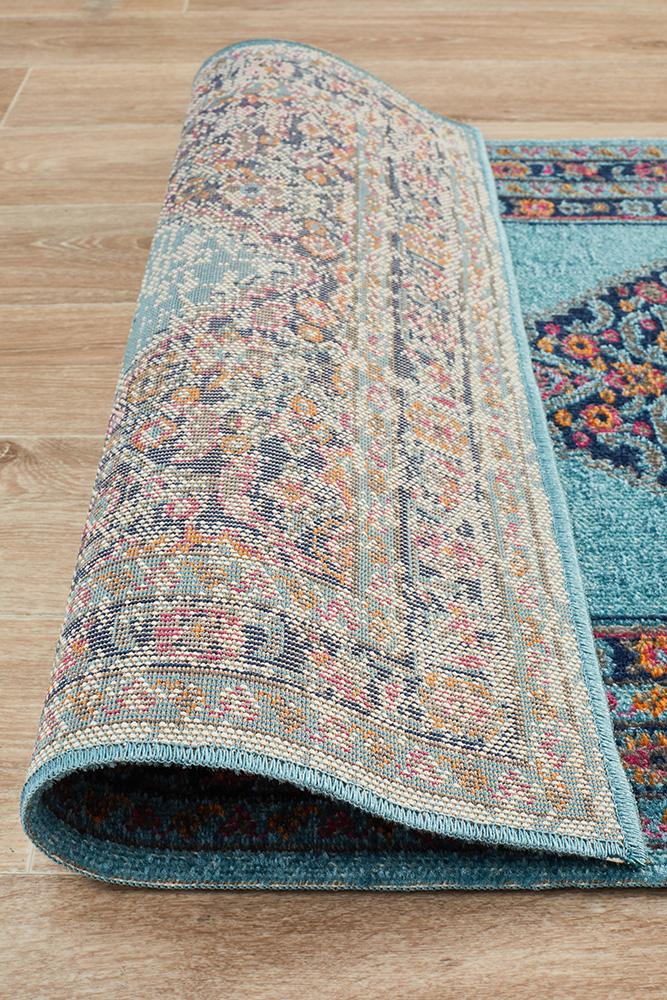 Vintage Distressed Eternal Diamond Blue Rug