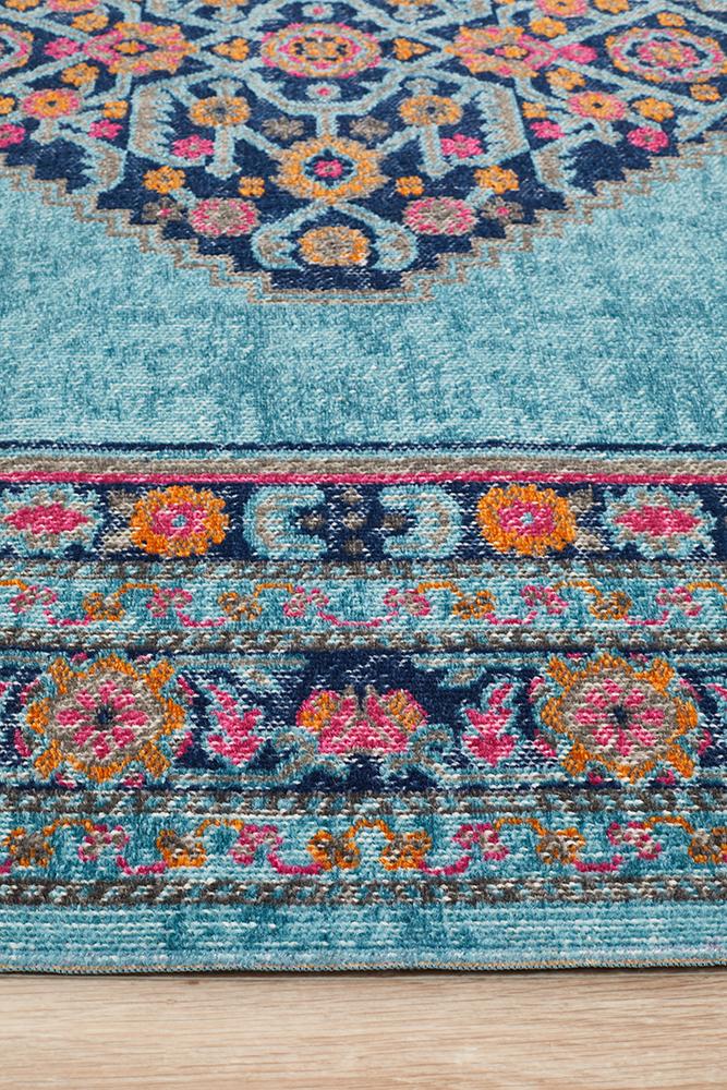 Vintage Distressed Eternal Diamond Blue Rug