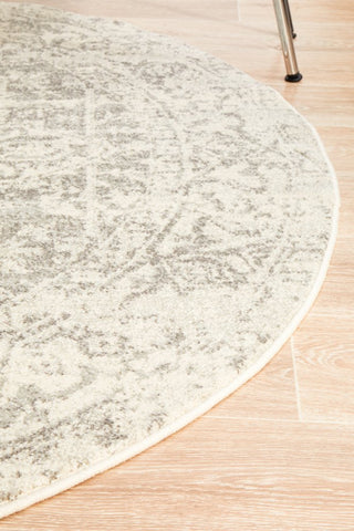 Dream White Silver Transitional Round Rug