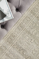 Silver Flower Transitional Rug