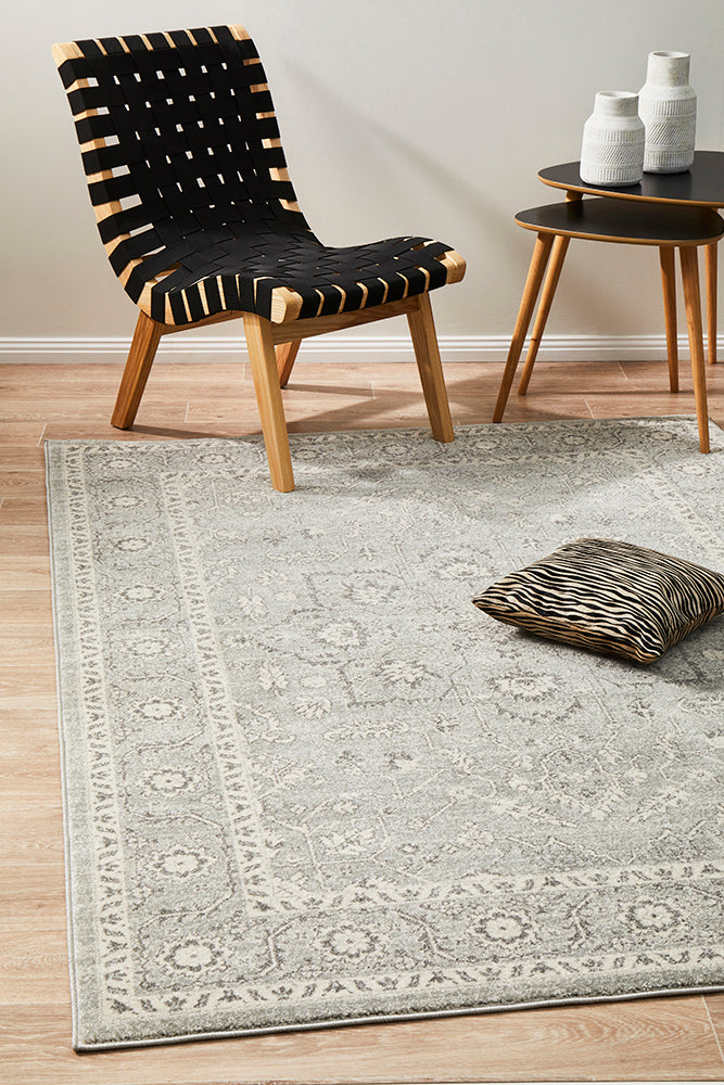 Silver Flower Transitional Rug