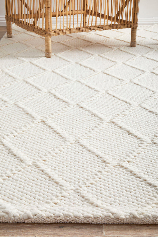 Raya White Wool Blend Rug