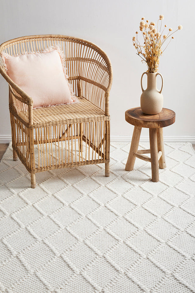 Raya White Wool Blend Rug