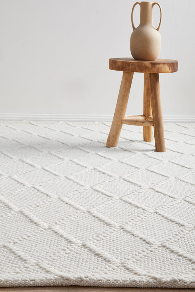 Raya White Wool Blend Rug