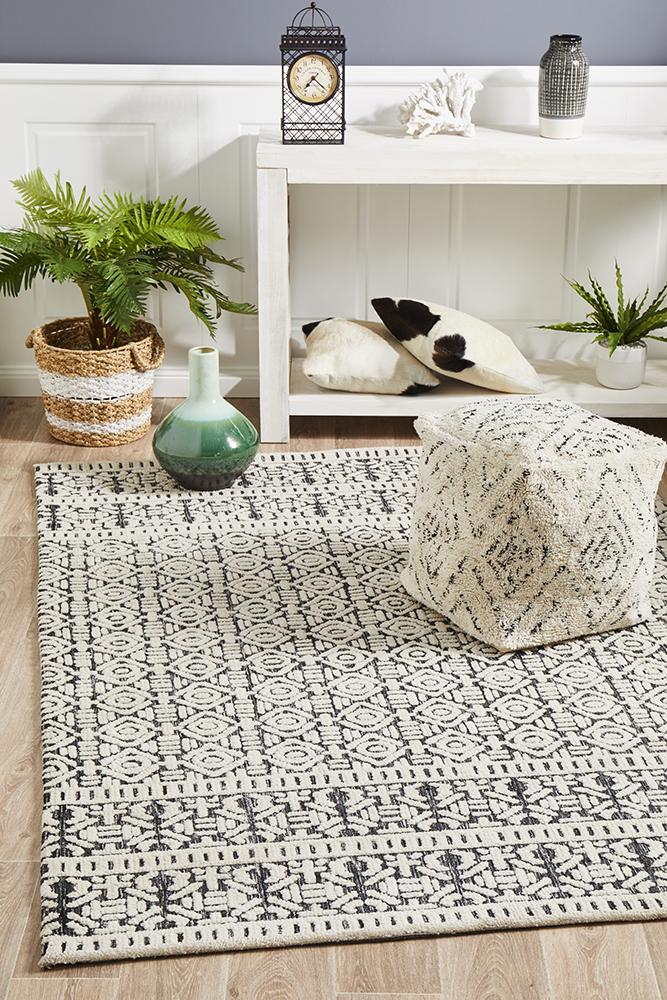 Antalya Ivory Black Transitional Rug