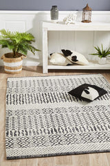 Demre Ivory Black Transitional Rug