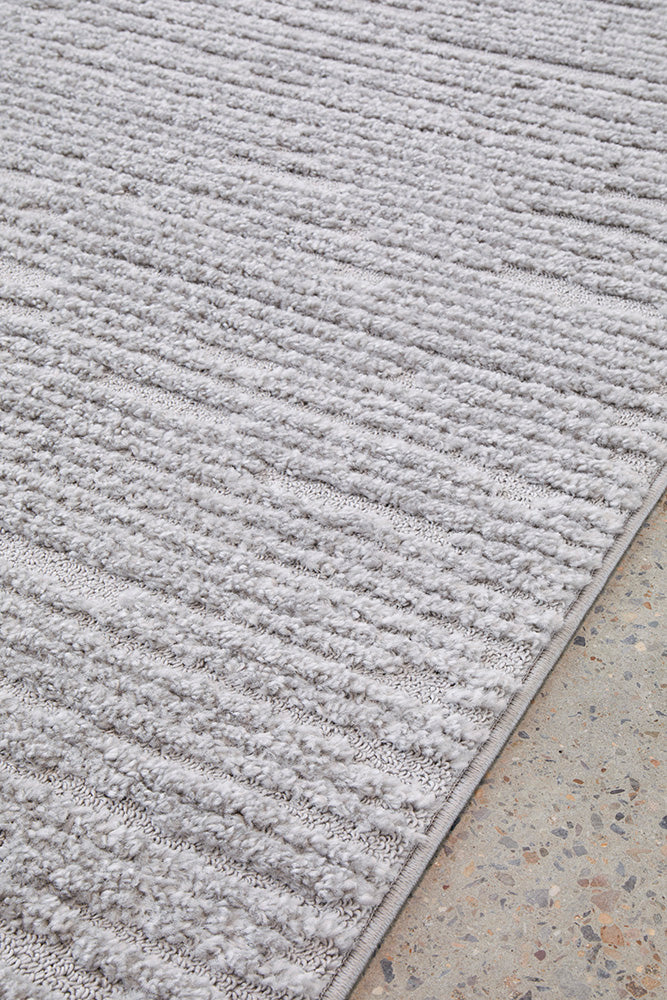 Astrid Zuri Silver Texture Rug – Lost Design Society
