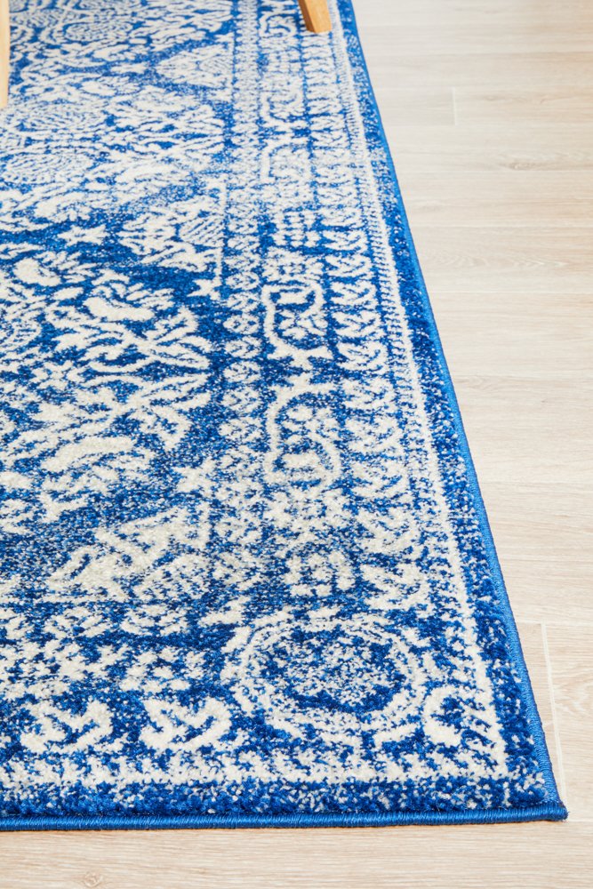 Gwyneth Stunning Transitional Navy Rug