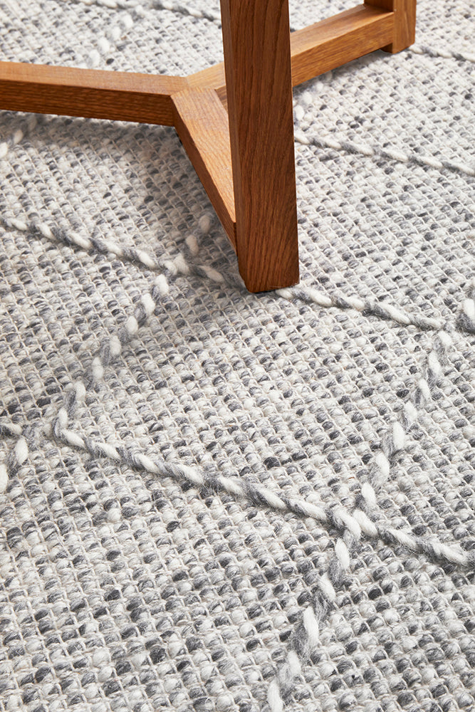 Koti Oleea Wool Rug