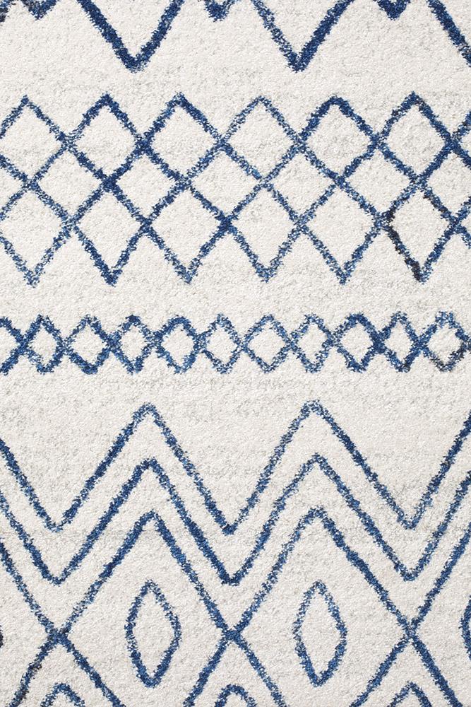 Paradise White Blue Rustic Tribal Round Transitional Rug