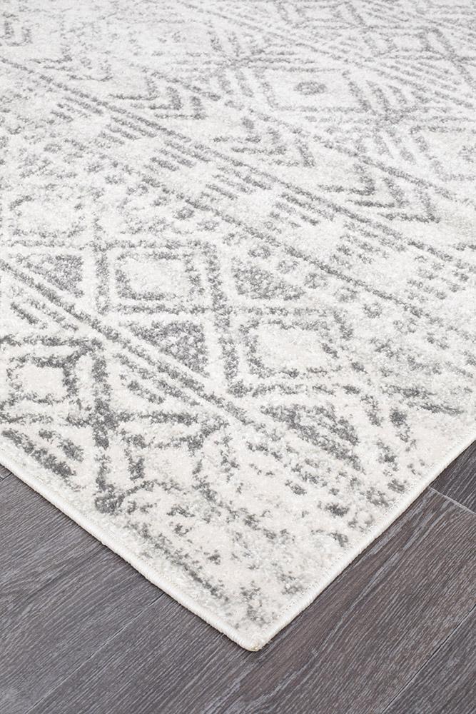 Paradise White Grey Rustic Transitional Rug