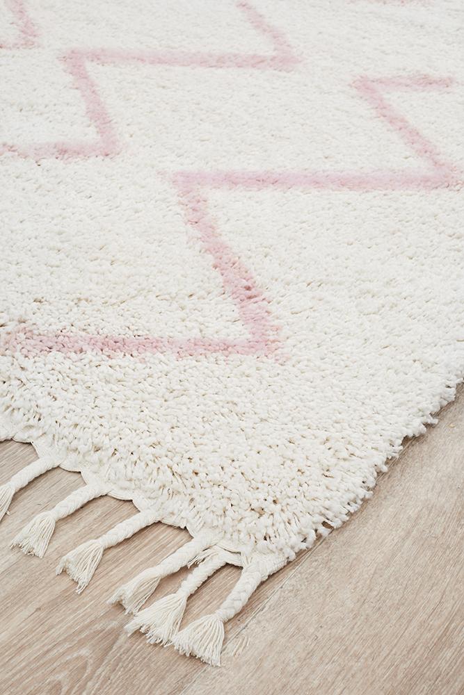 Beni Ourain Inspired Berber Tantan Pink Shag Rug