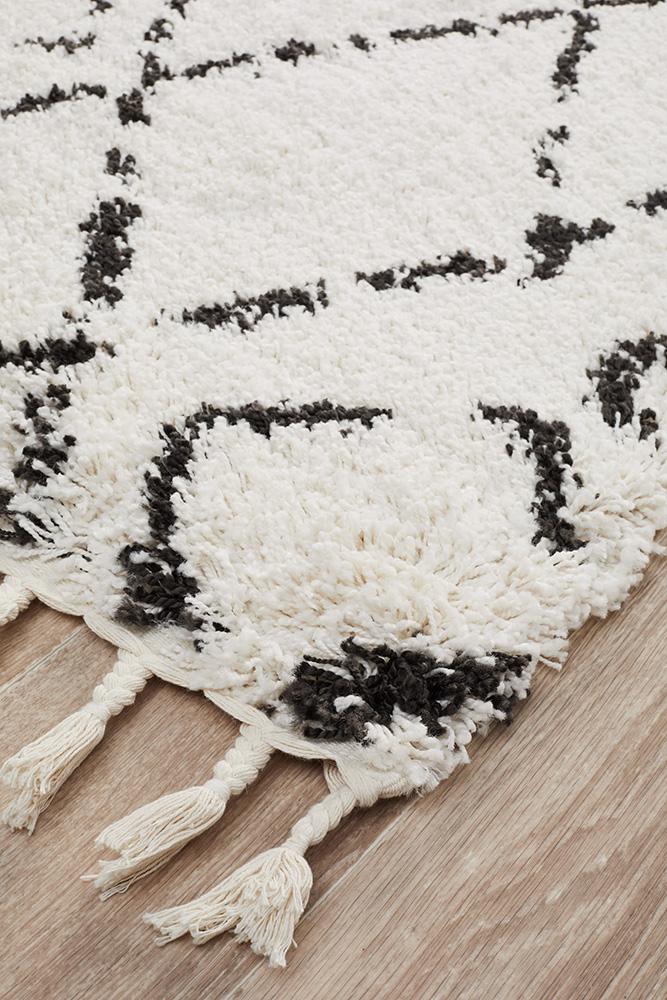 Beni Ourain Inspired Berber Larache White Shag Rug