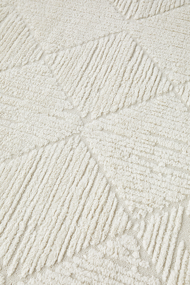 Asta Isla Off-White Rug