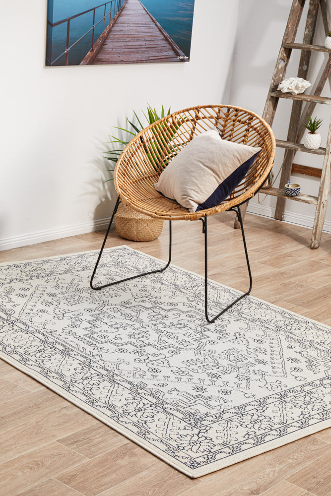 Oceana Patterned White Outdoor Rug